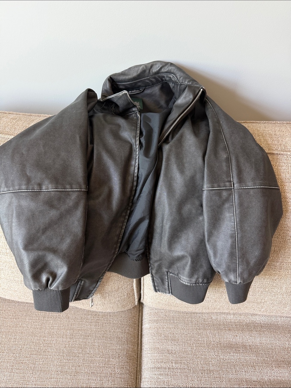 Women’s bomber jacket